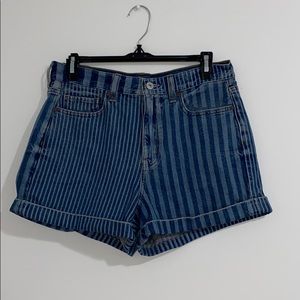 NWOT American Eagle Shorts